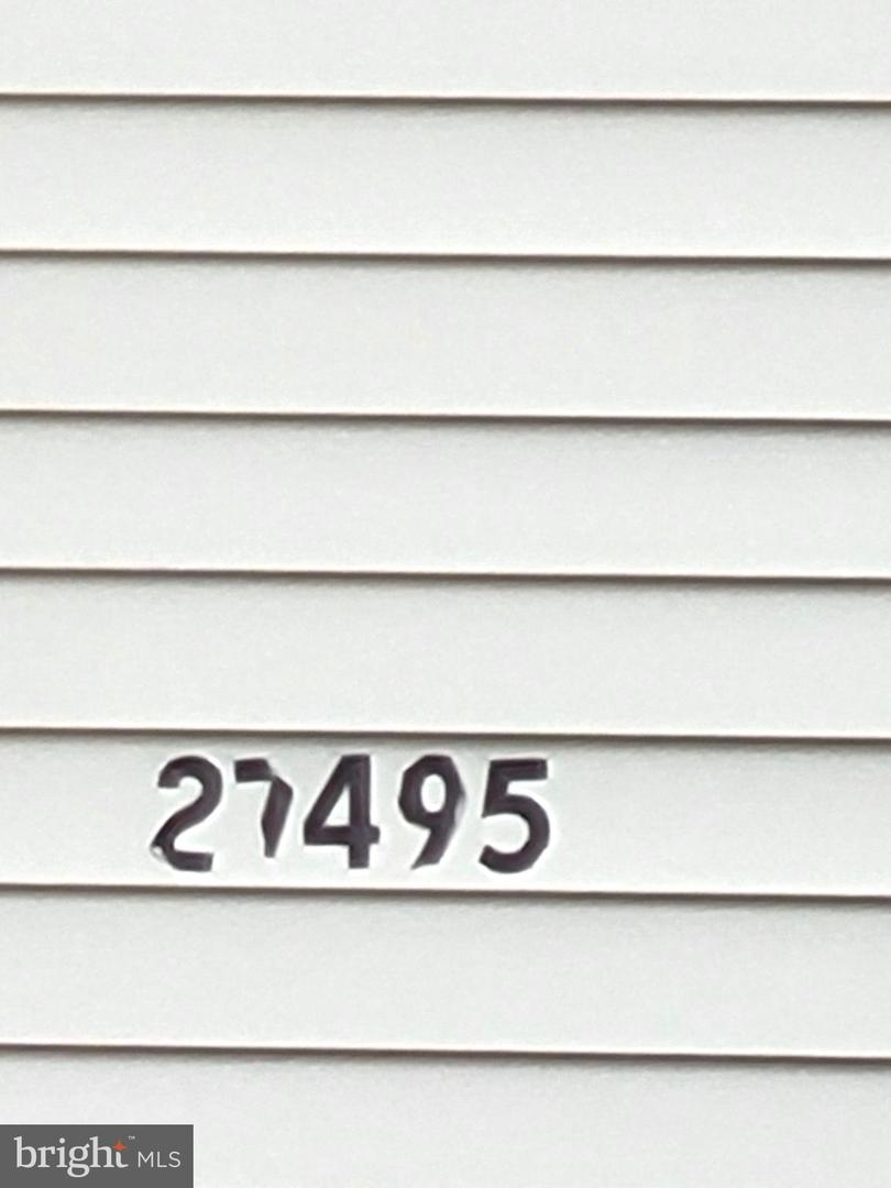 27495 Briar Ln Property Photo 4