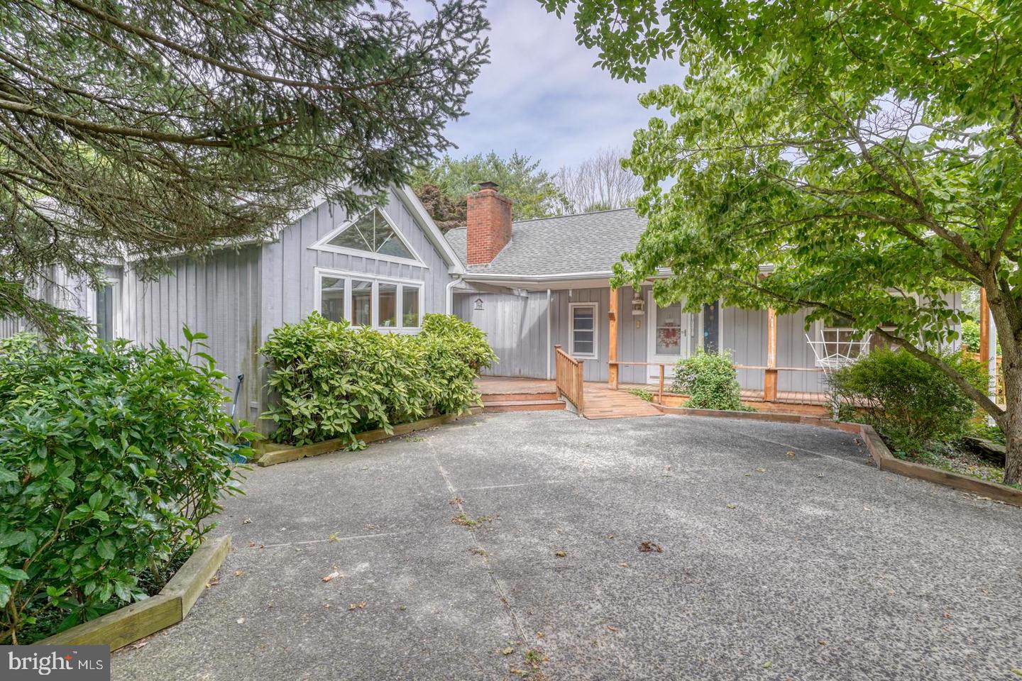 130 MCFEE ST Property Photo 1