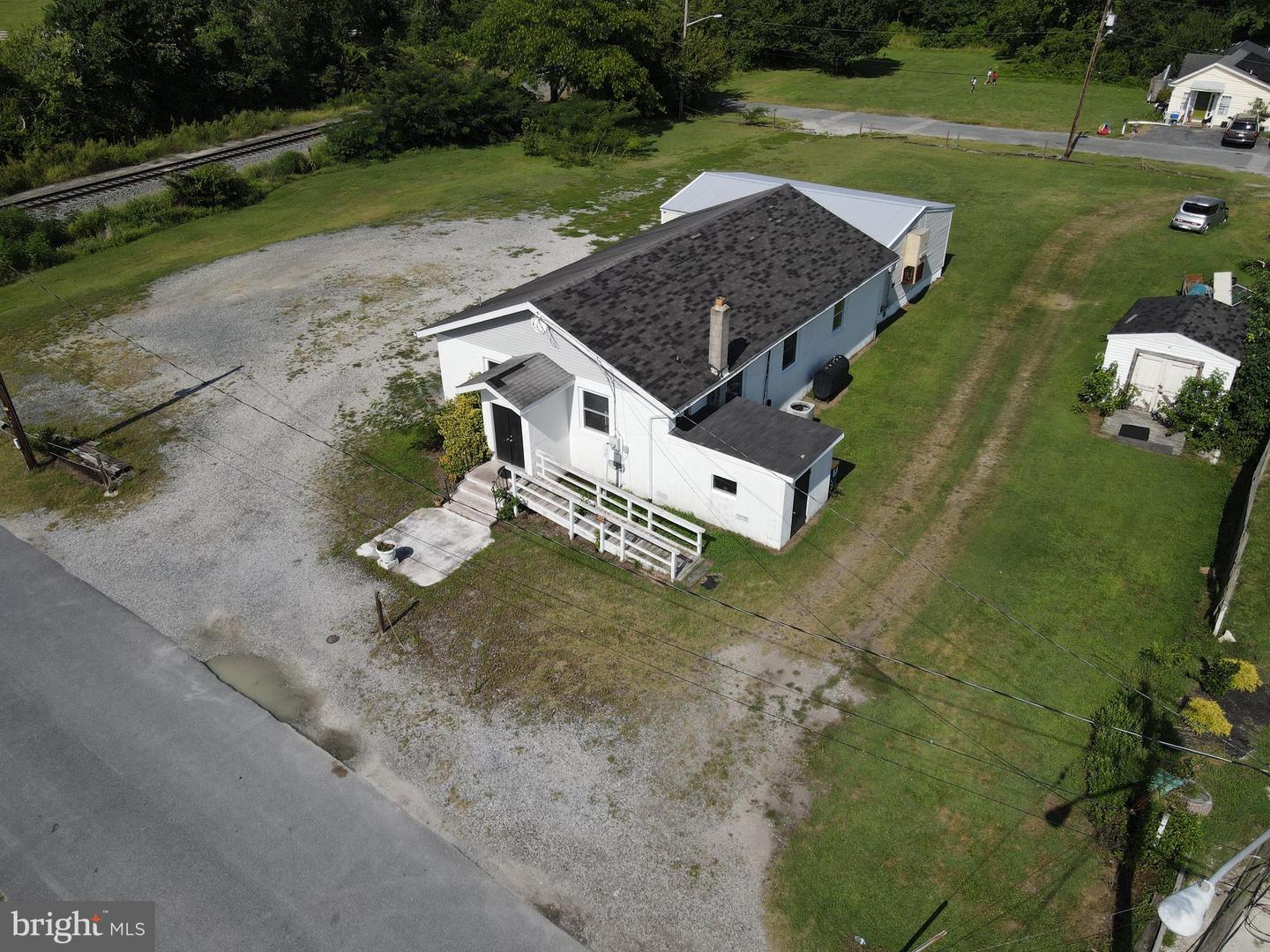 12 Booker St Property Photo 3