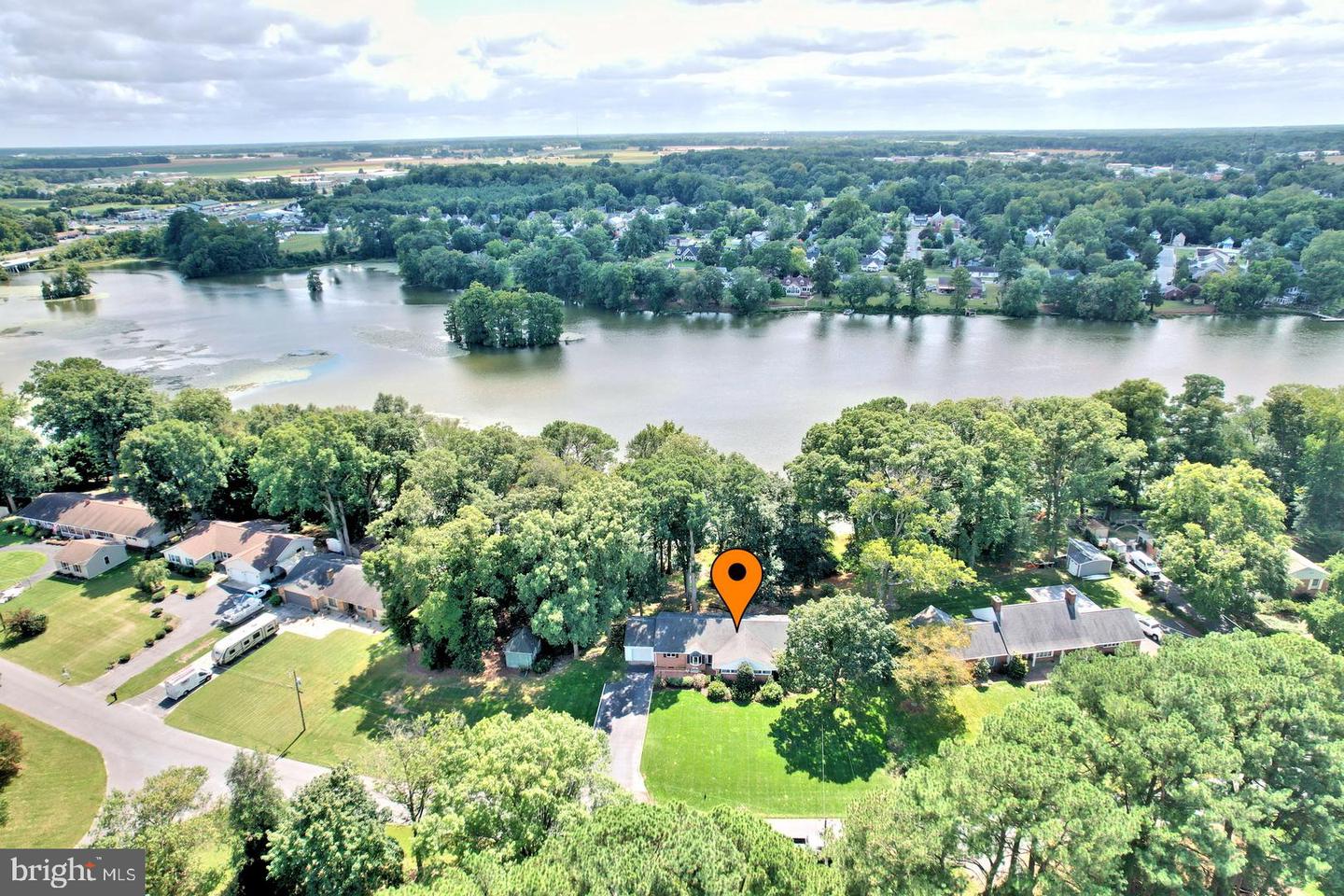 140 Lakeside Dr Property Photo