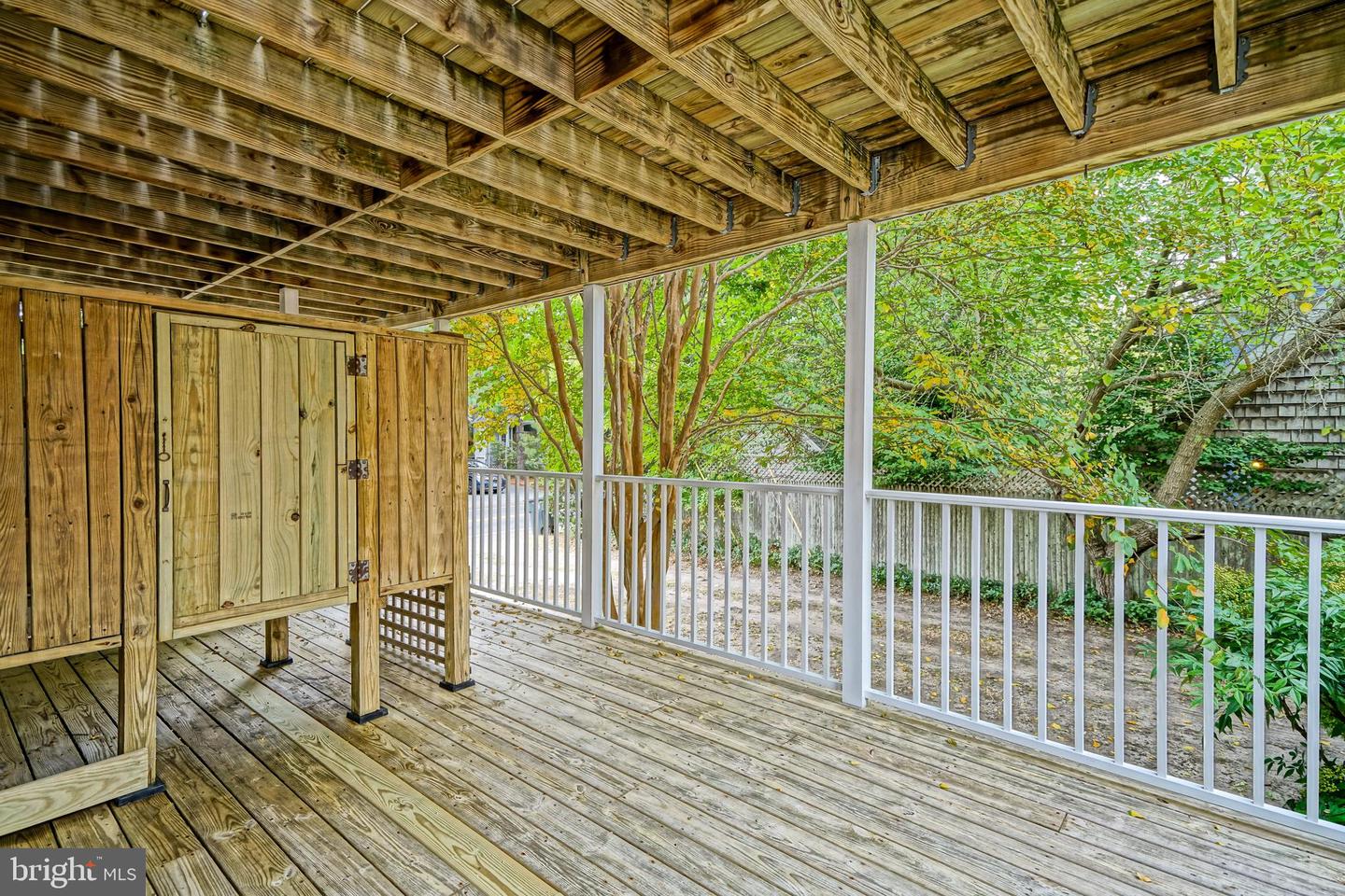 214 Midland Ave Property Photo 53