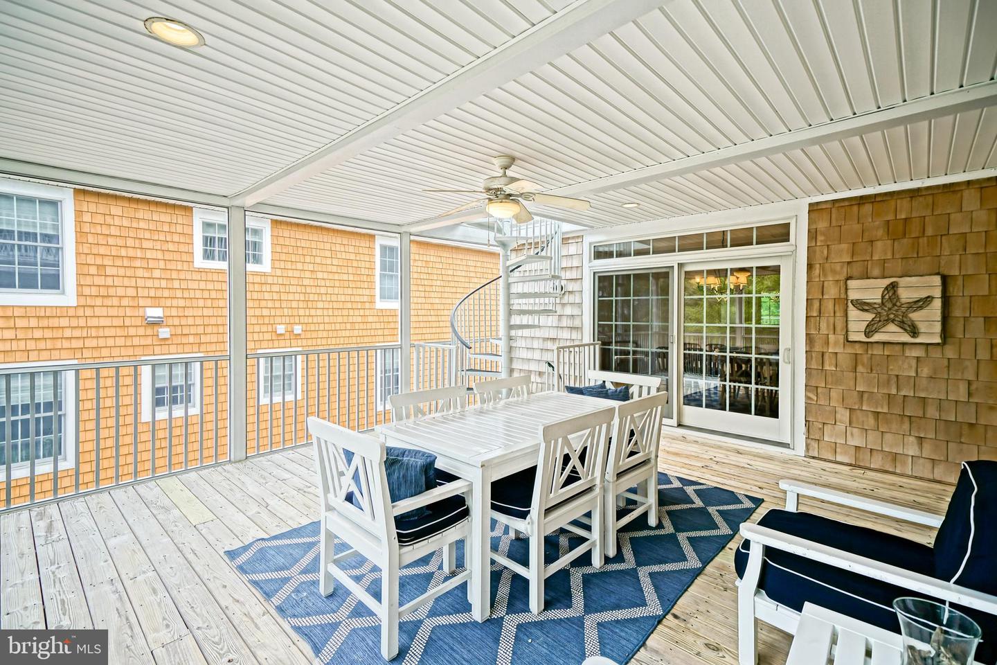 214 Midland Ave Property Photo 64
