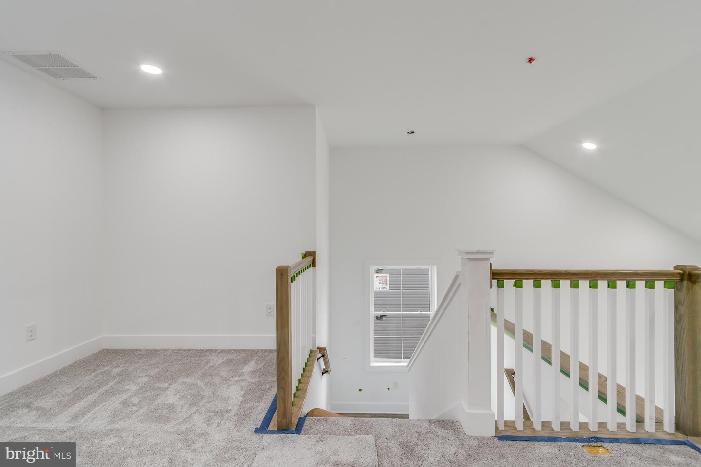 406 Boxwood St Property Photo 8