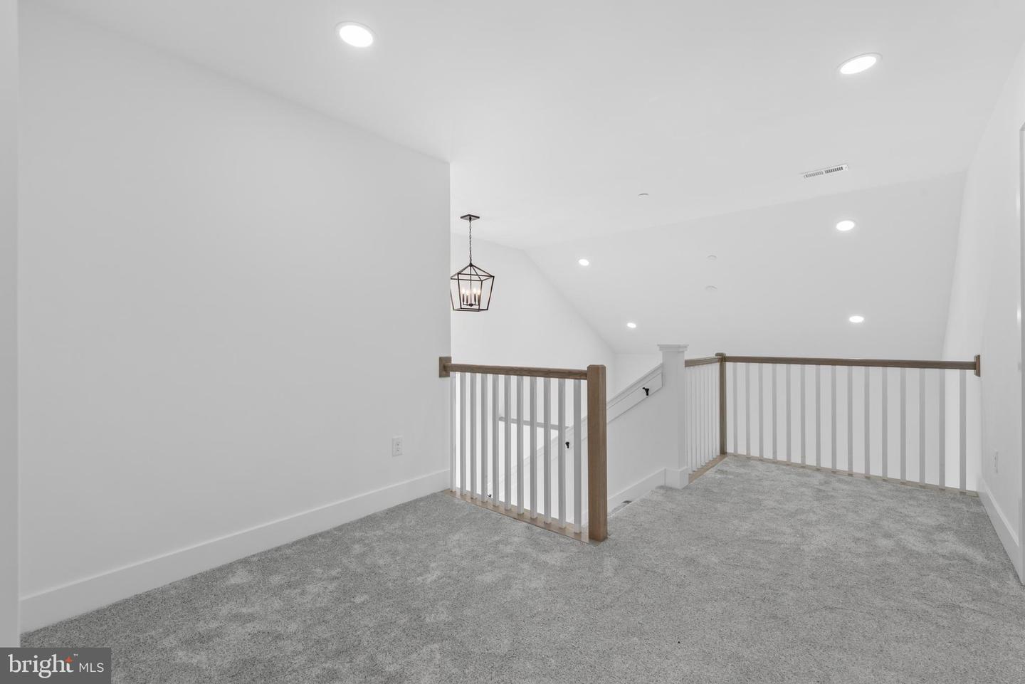 406 Boxwood St Property Photo 12