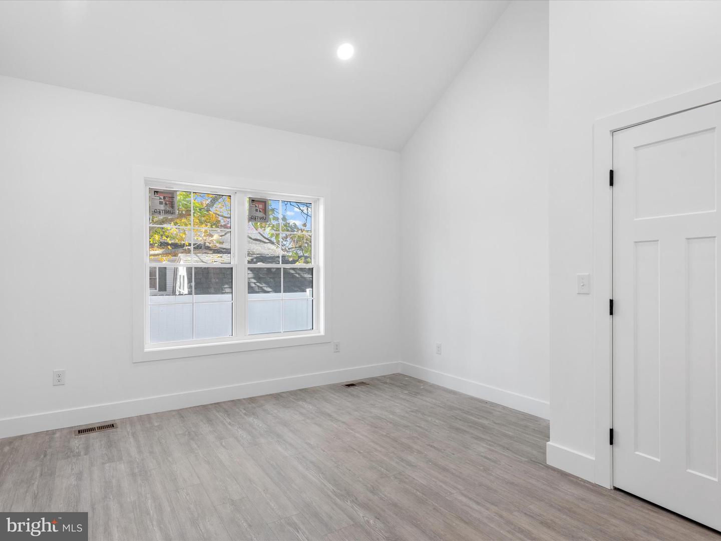 406 Boxwood St Property Photo 33