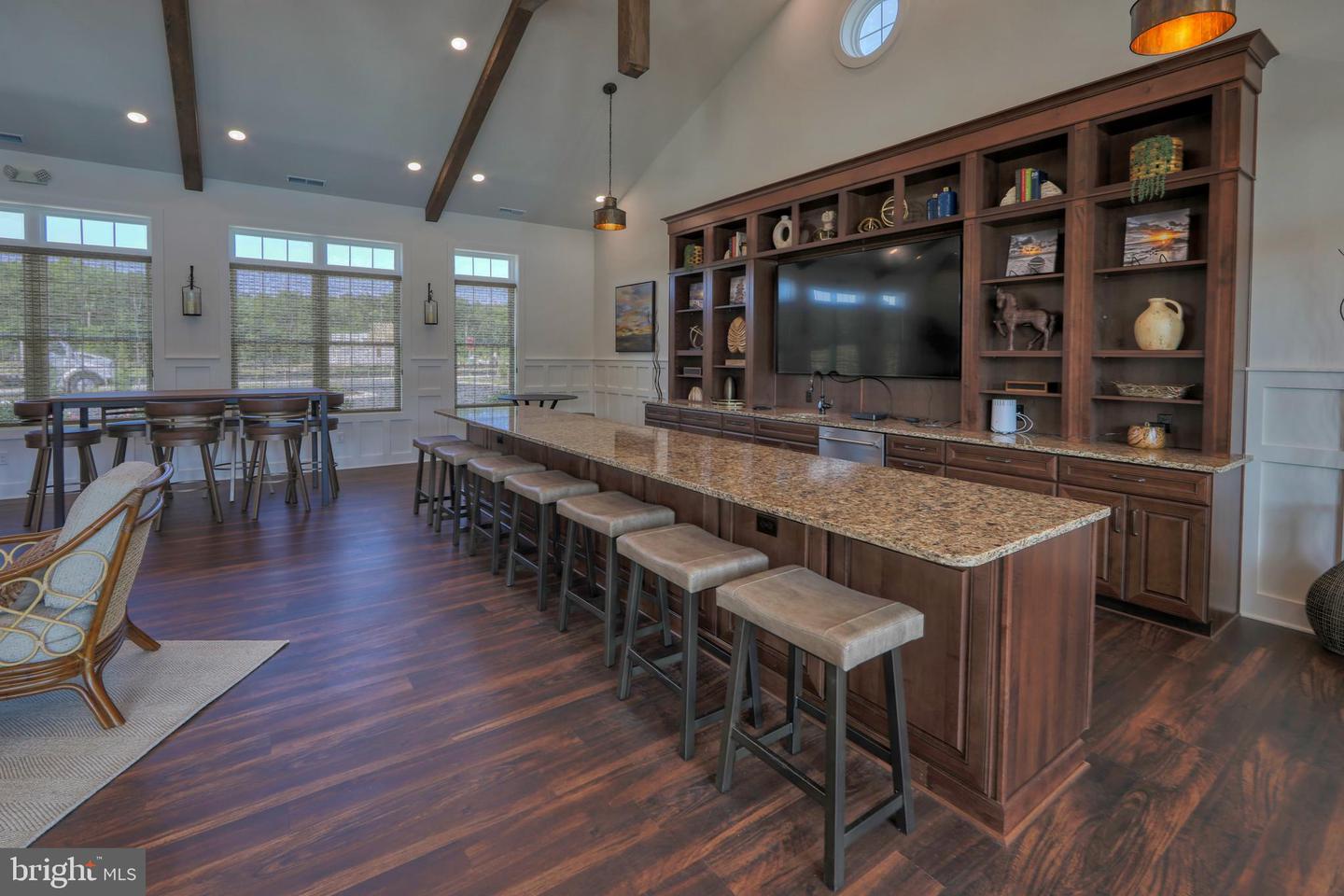 22024 Heartwood Cir Property Photo 12