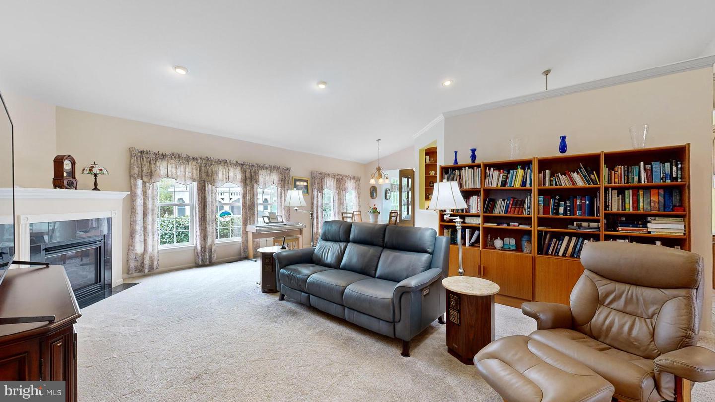 15009 Oyster Shell Dr Property Photo 10