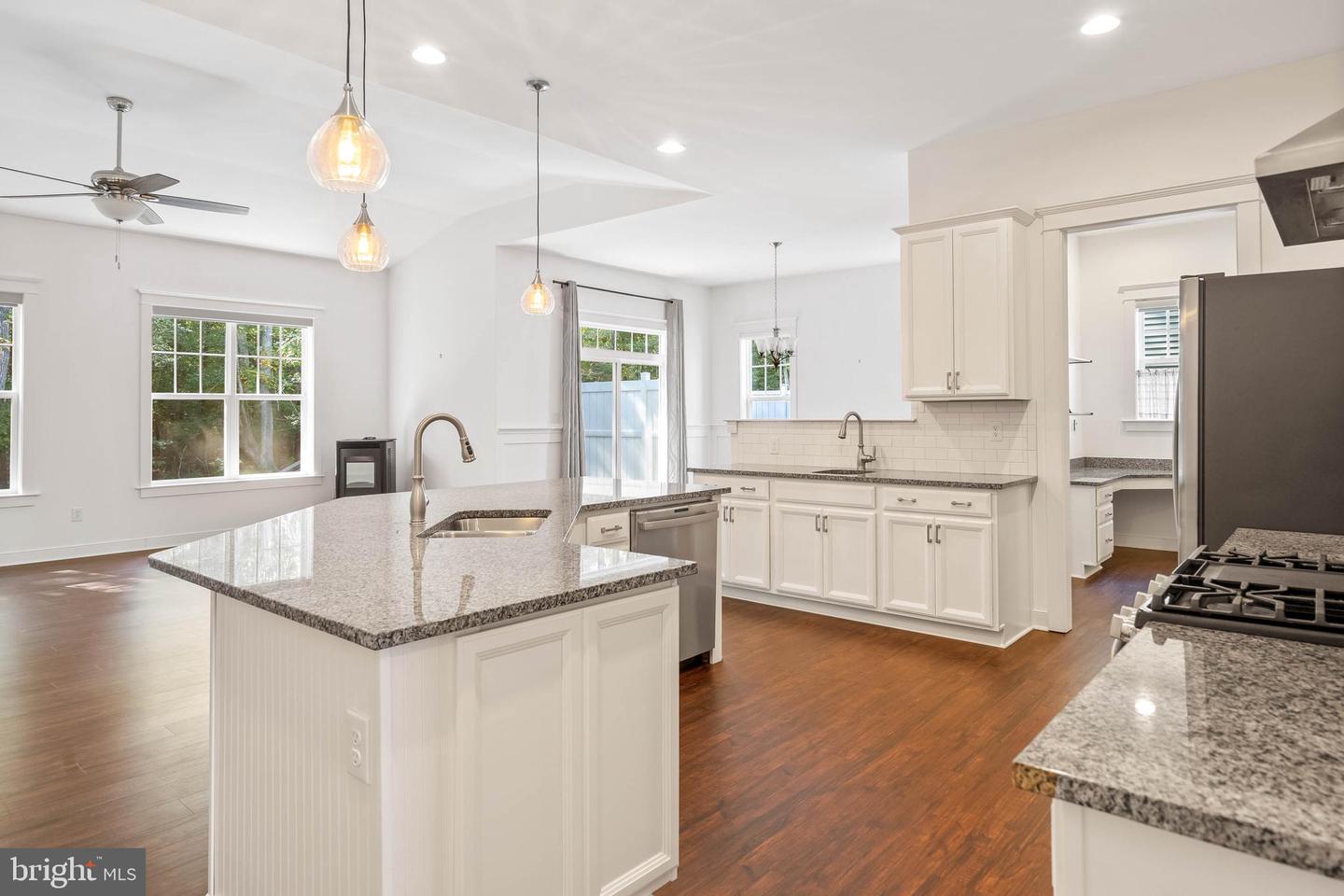 22395 Arbor Circle Property Photo 6