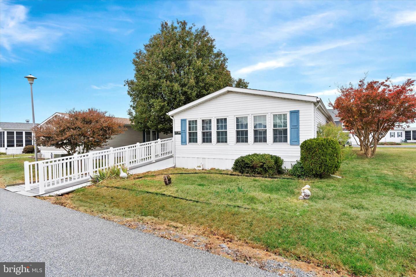 37108 Sugar Hill Way Property Photo 3