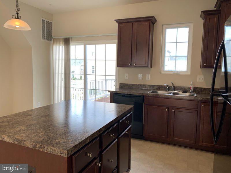 20549 Asheville Dr Property Photo 10