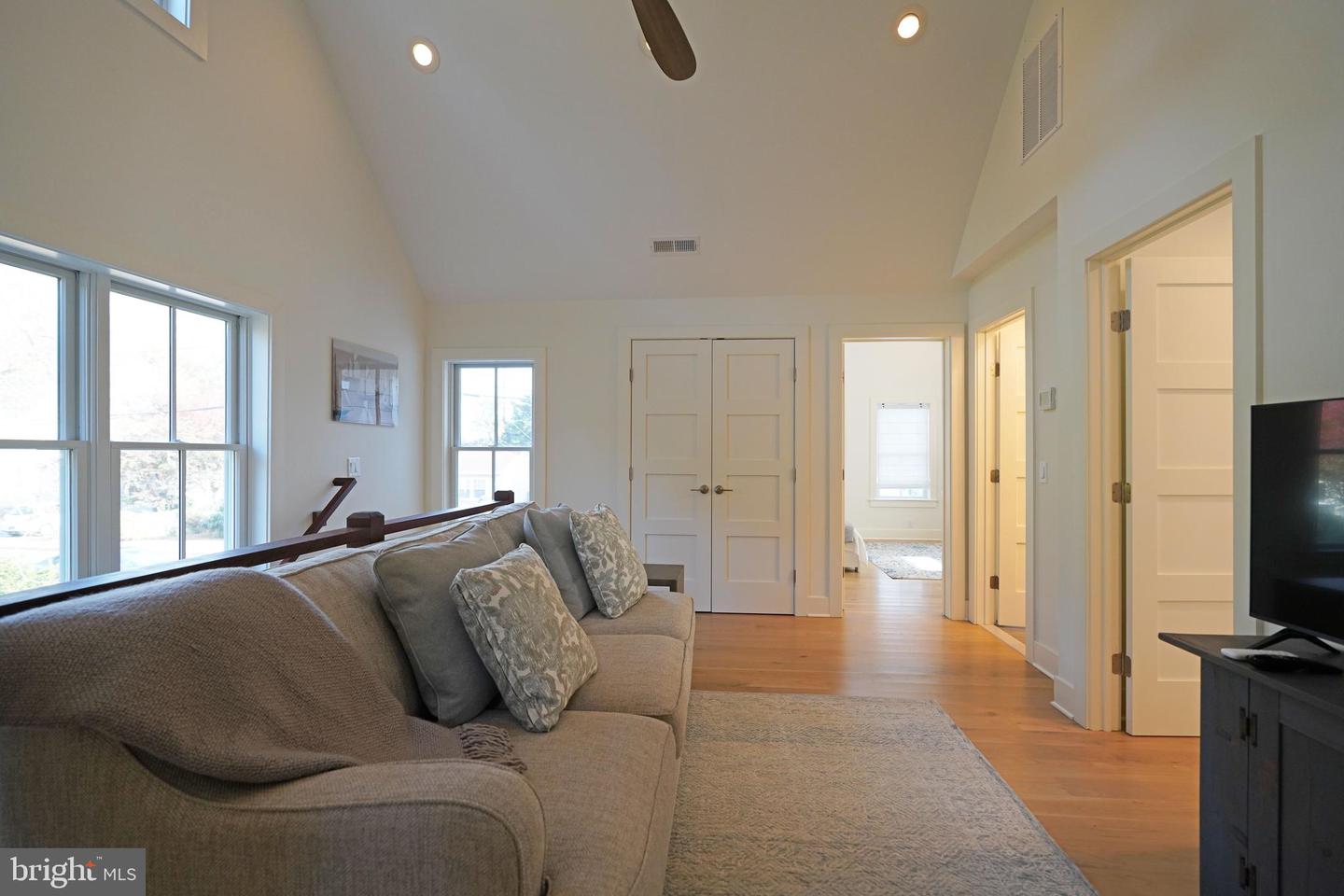 514 Railroad Ave Property Photo 38