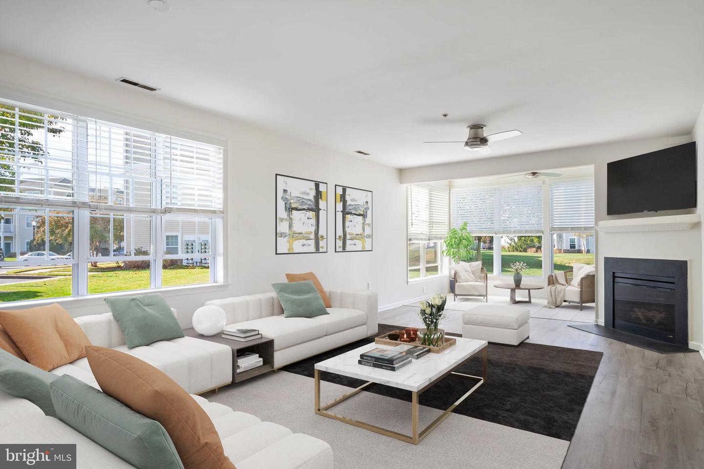 17432 Slipper Shell Way #building 3 Unit 1 Property Photo 2