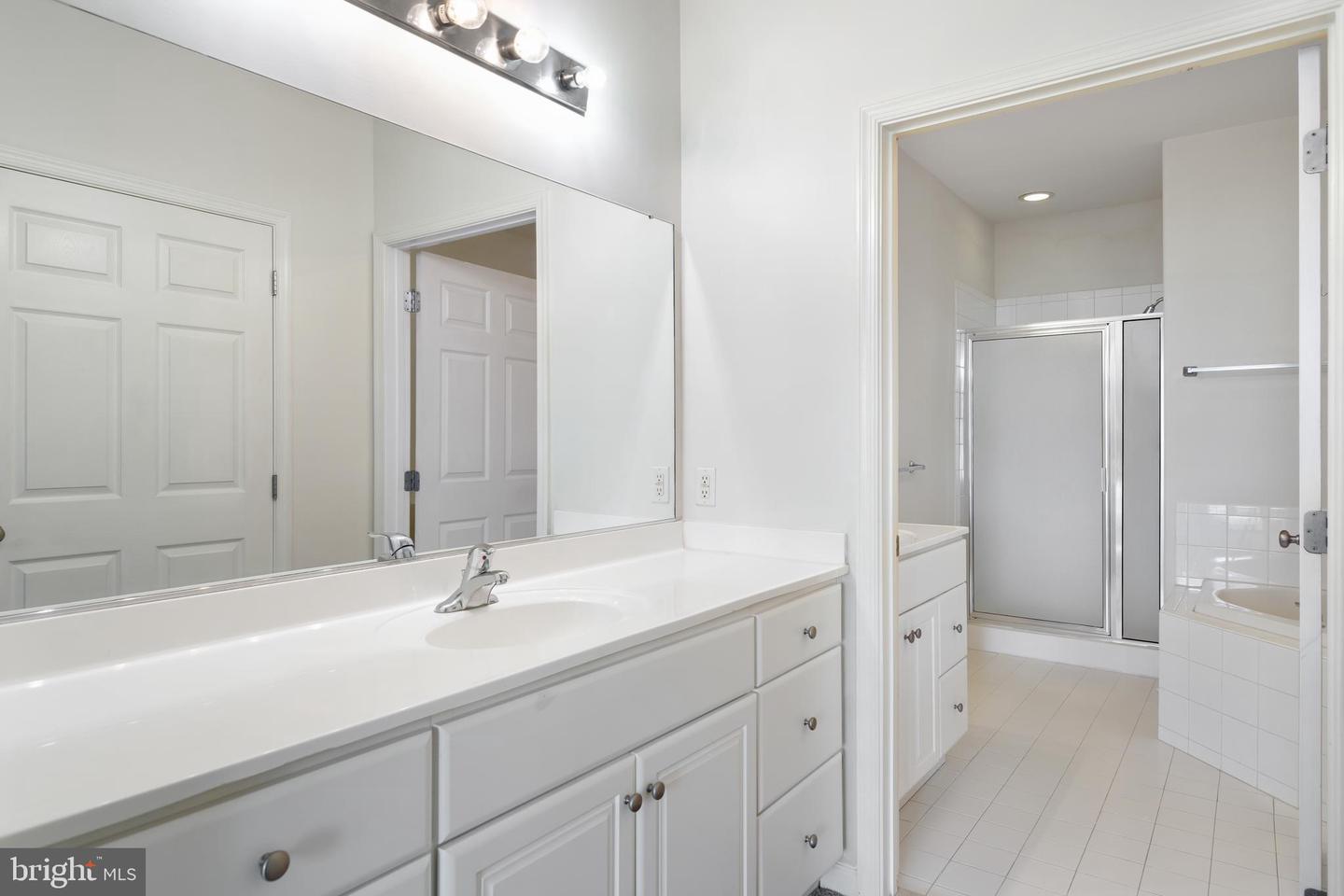 17432 Slipper Shell Way #building 3 Unit 1 Property Photo 11