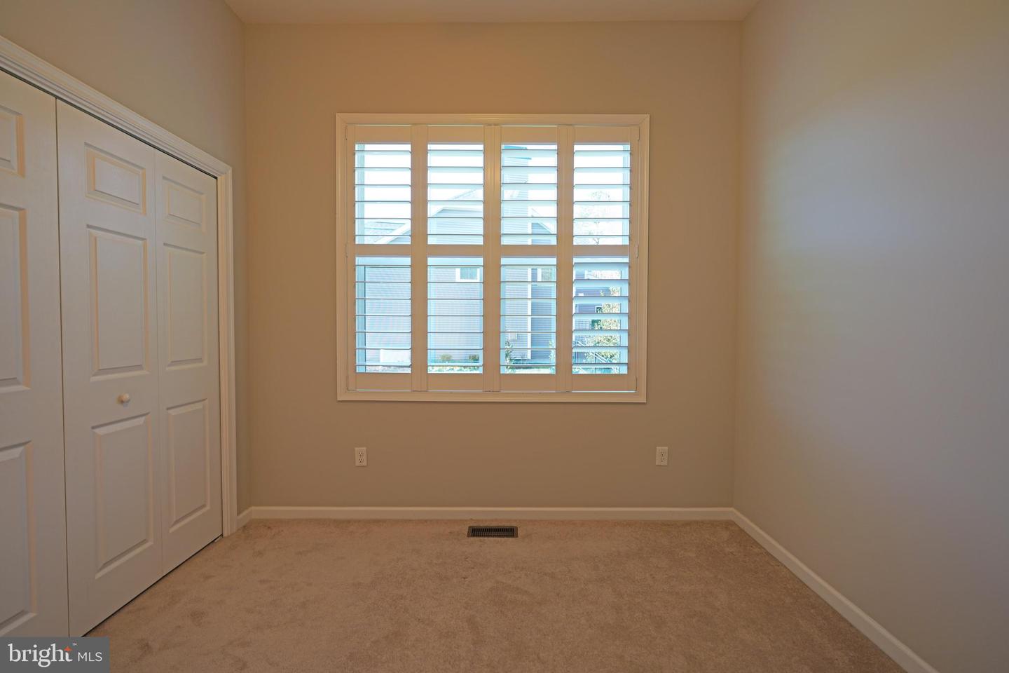 23864 Samuel Adams Cir Property Photo 33