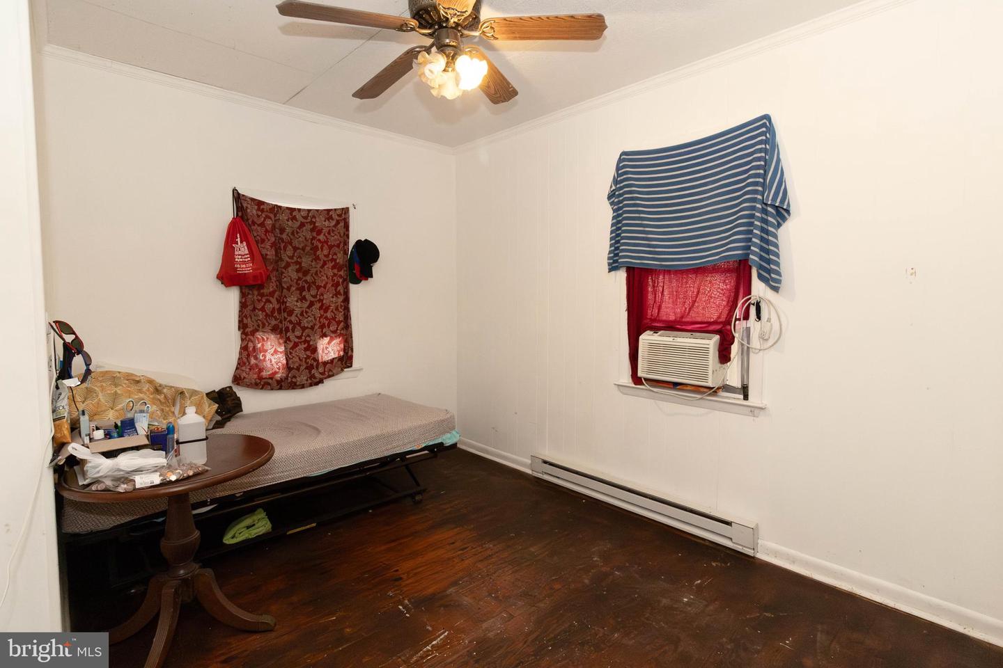 15 & 17 E High St Property Photo 11