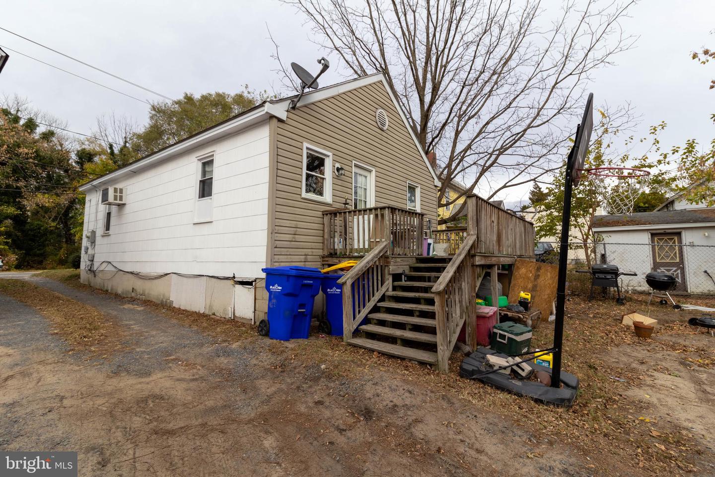 15 & 17 E High St Property Photo 14