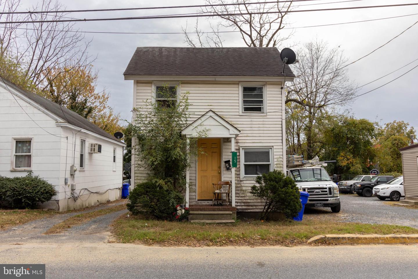 15 & 17 E High St Property Photo 15