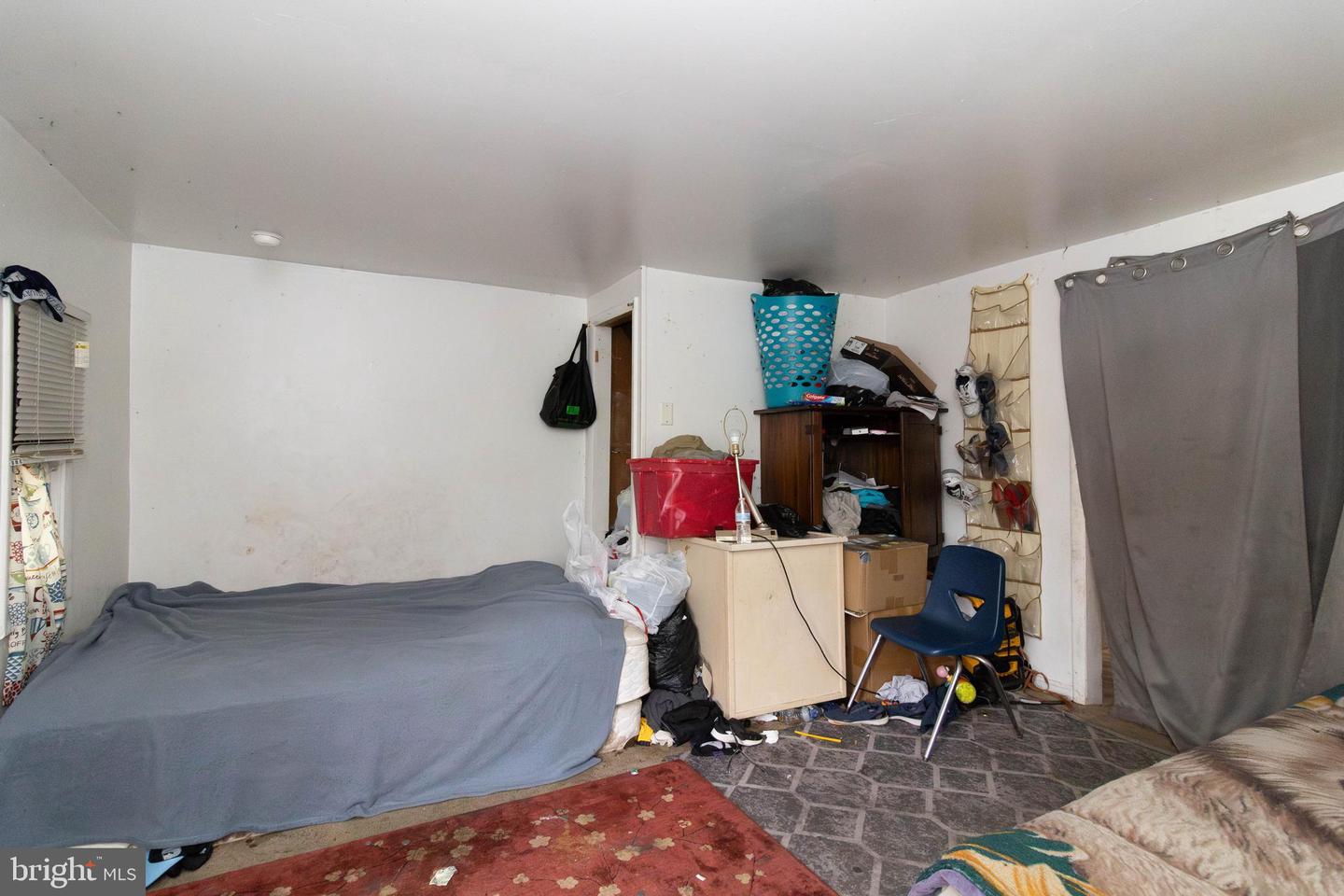 15 & 17 E High St Property Photo 18
