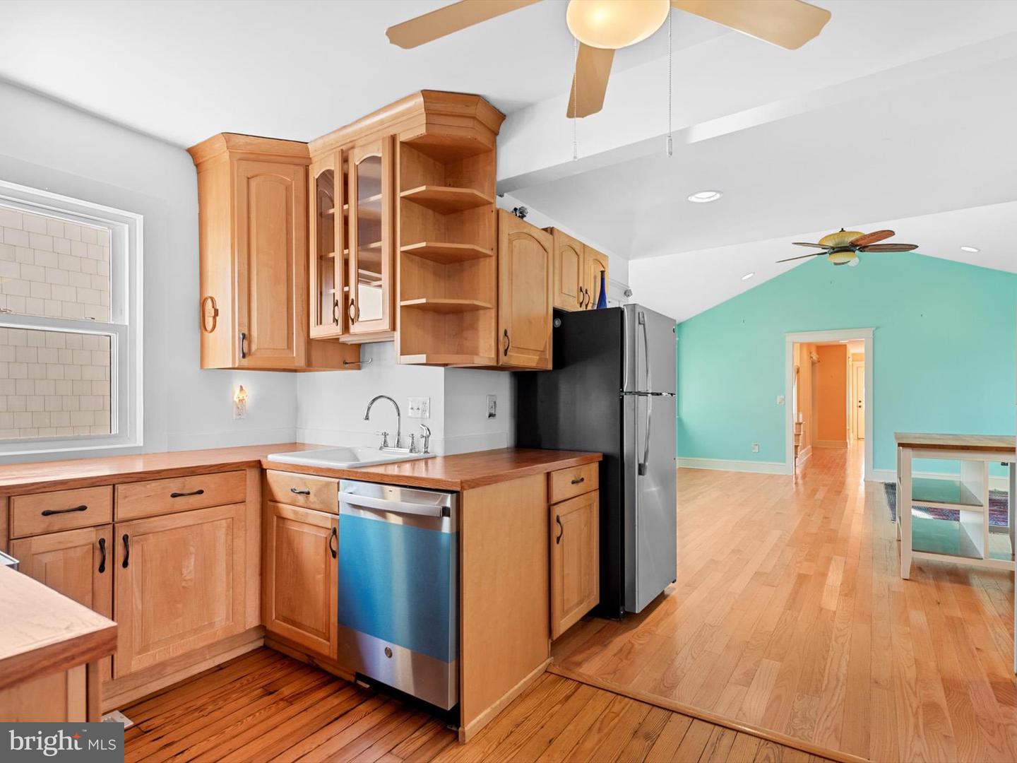 108 Philadelphia St #b Property Photo 15