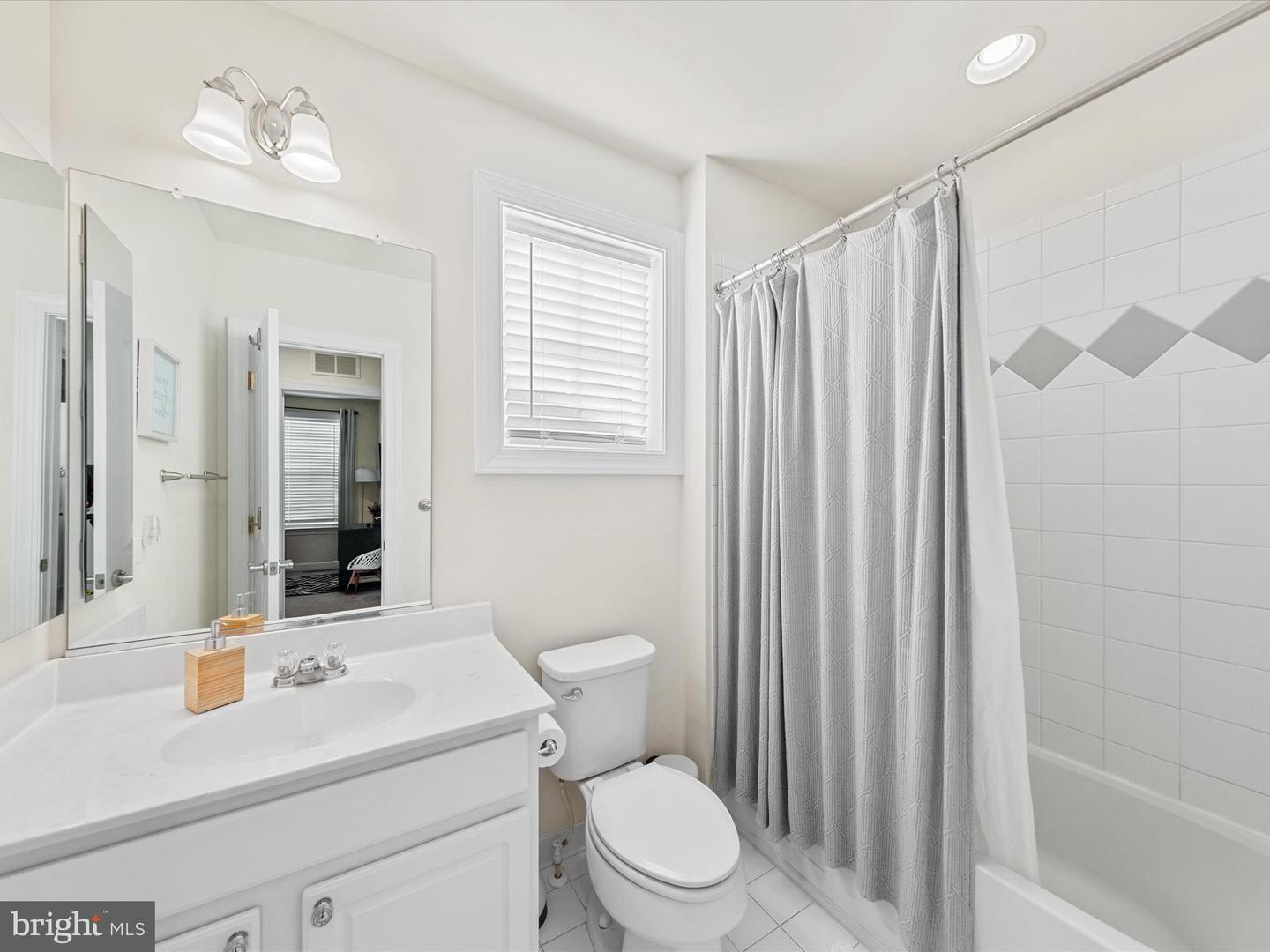 24620 Park View St Property Photo 25