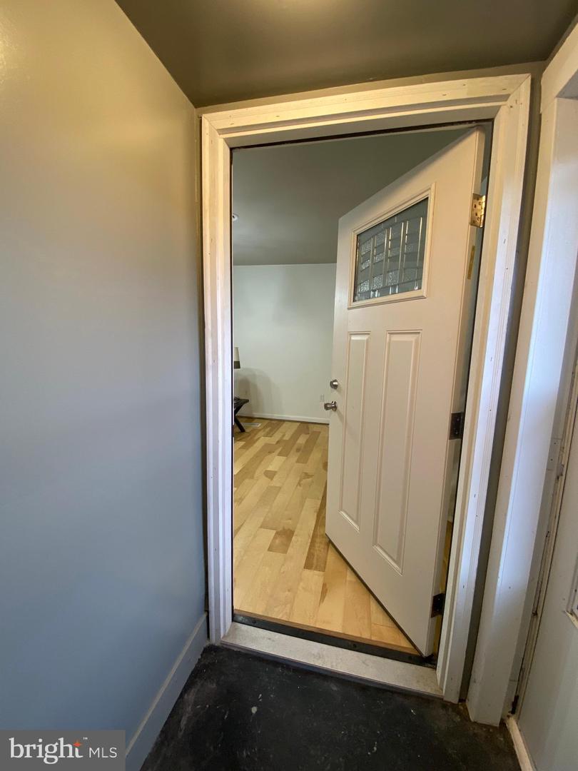 6 W Minor St Property Photo 2