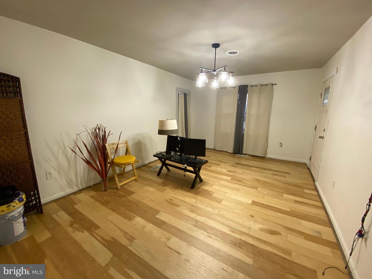6 W Minor St Property Photo 3