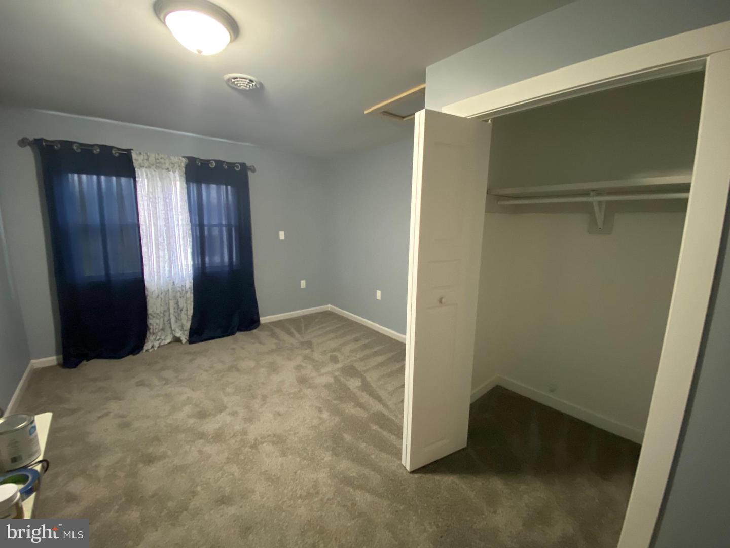 6 W Minor St Property Photo 12