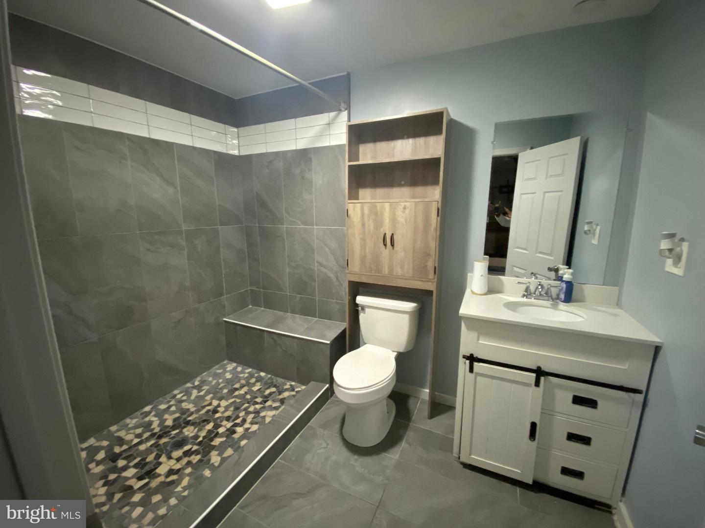 6 W Minor St Property Photo 16