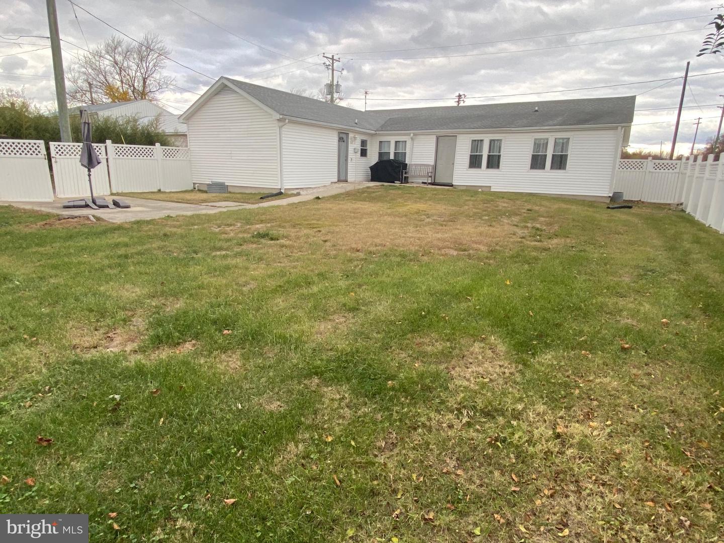 6 W Minor St Property Photo 19