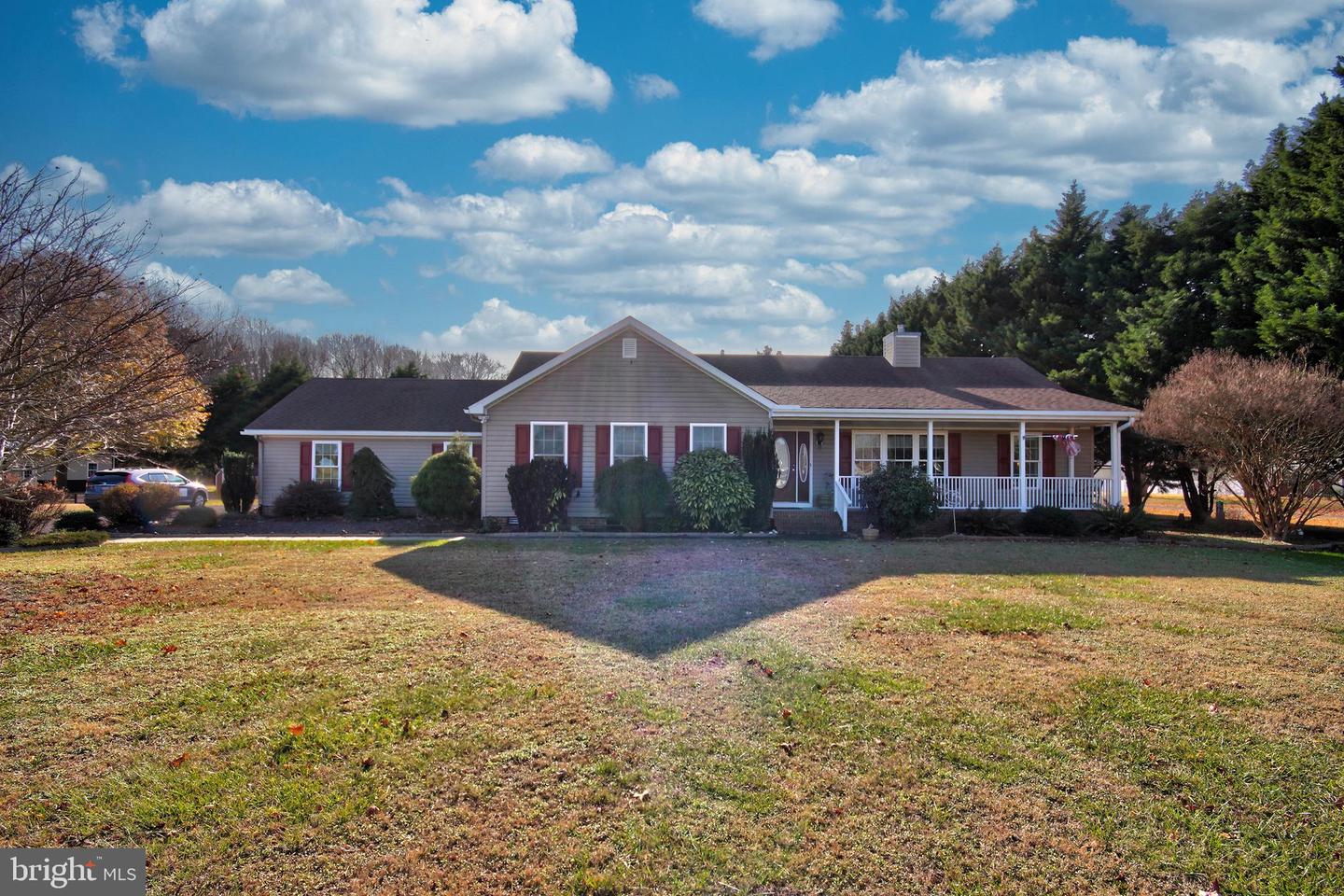 30437 Holts Landing Rd Property Photo 1