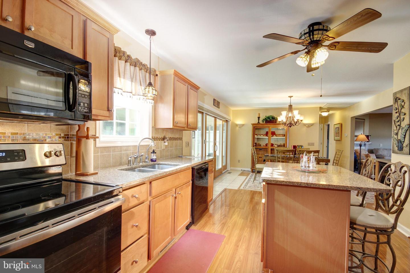 30437 Holts Landing Rd Property Photo 11