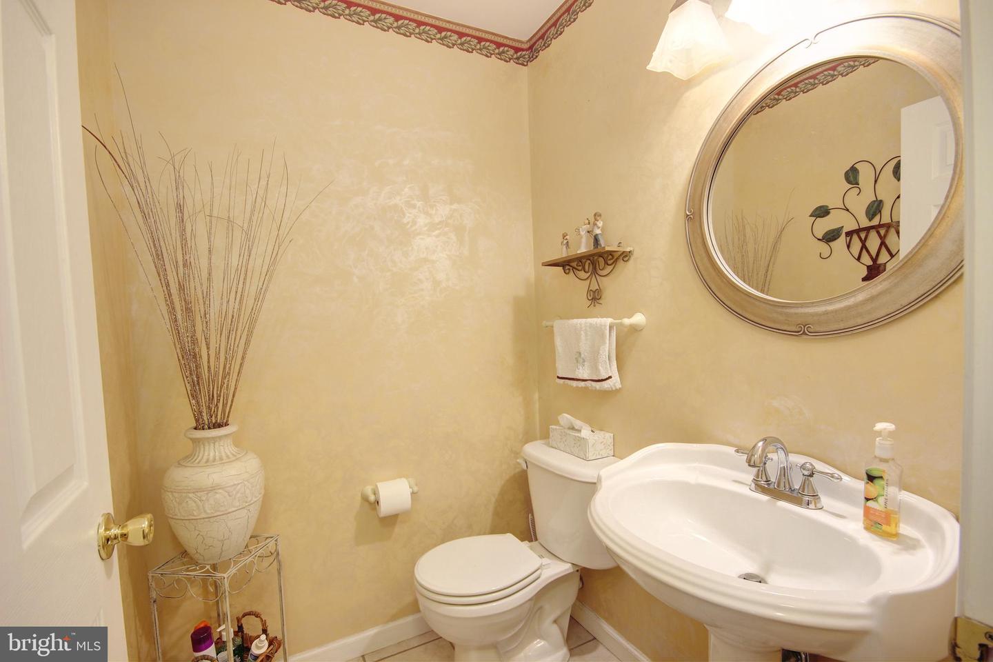 30437 Holts Landing Rd Property Photo 22