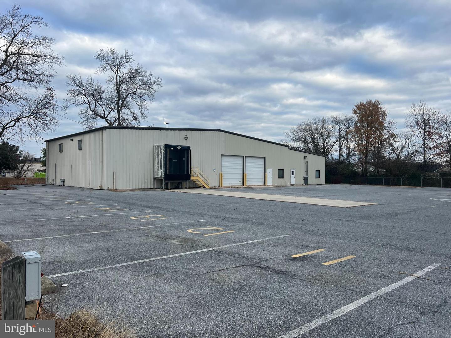30083 Discount Land Rd Property Photo