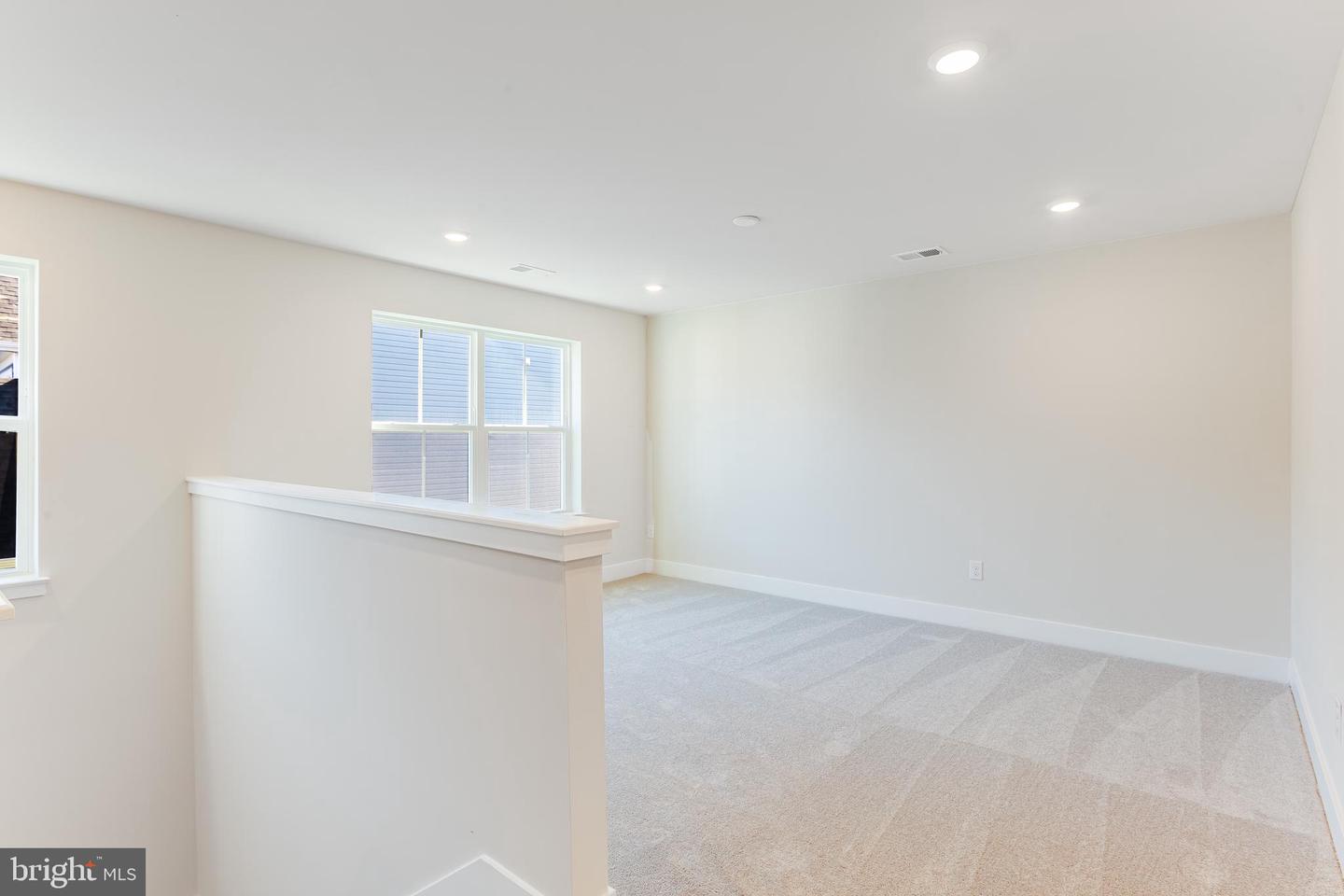 201 Mariners Cir Property Photo 17
