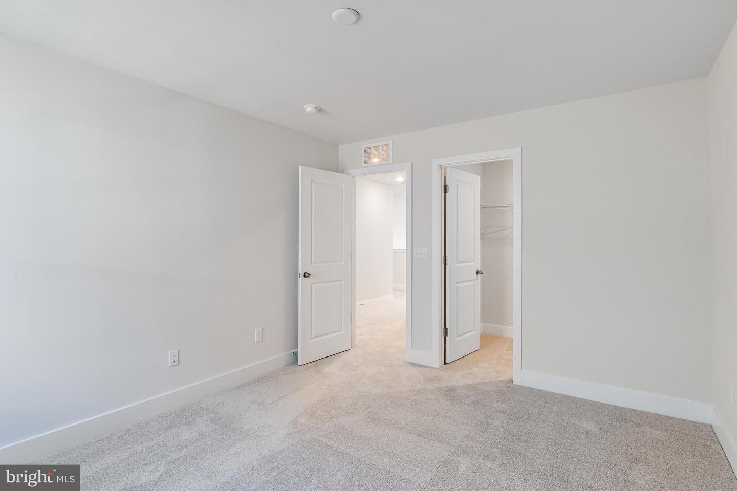 201 Mariners Cir Property Photo 22