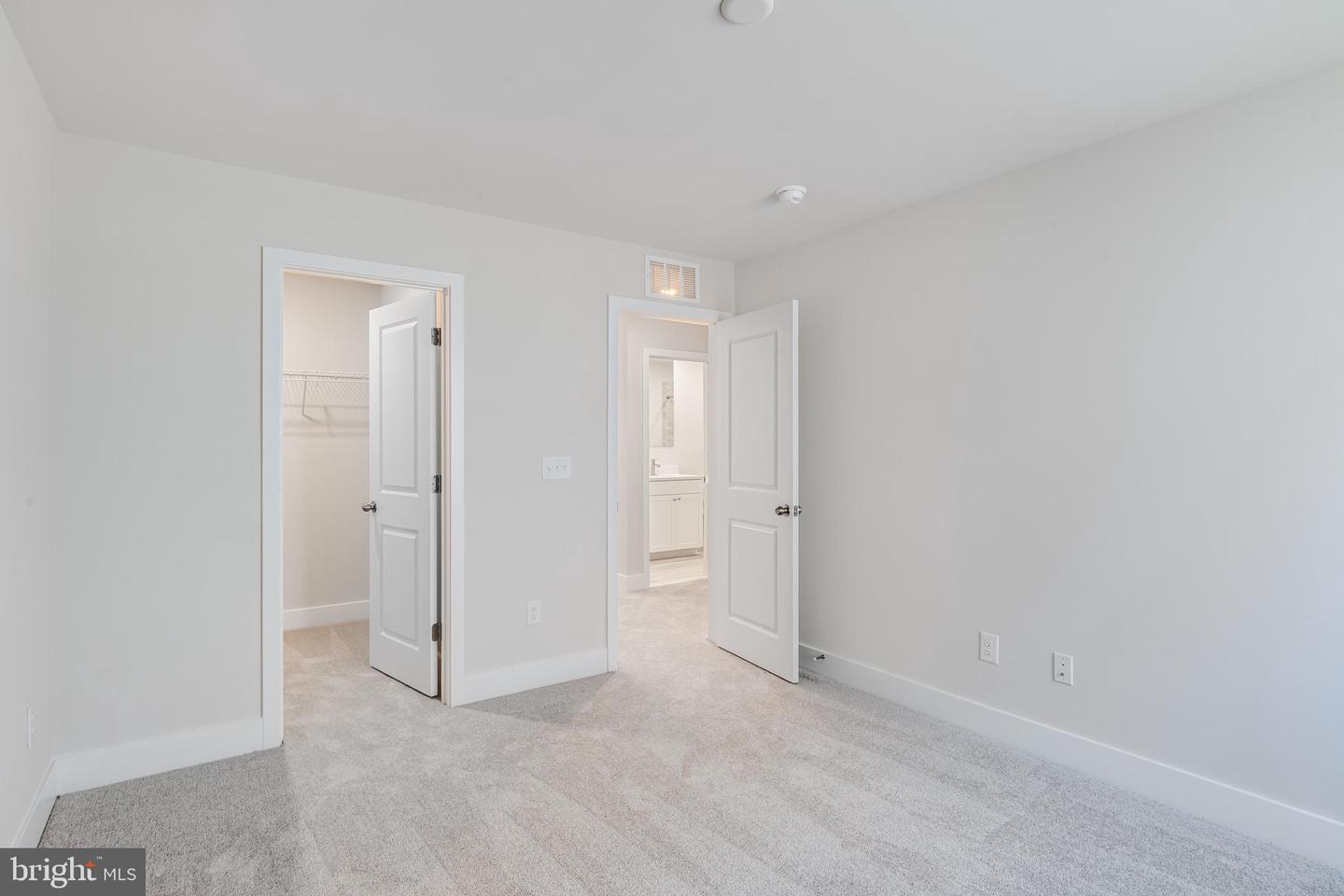 201 Mariners Cir Property Photo 24
