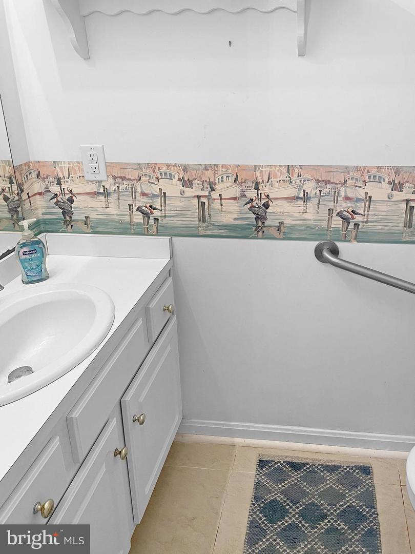 27721 King Charles Dr Property Photo 14