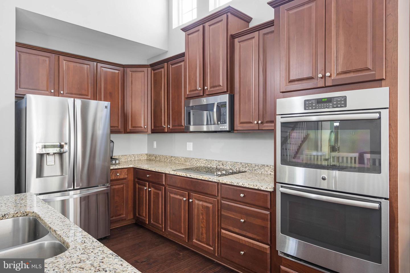 37391 Woods Run Property Photo 11