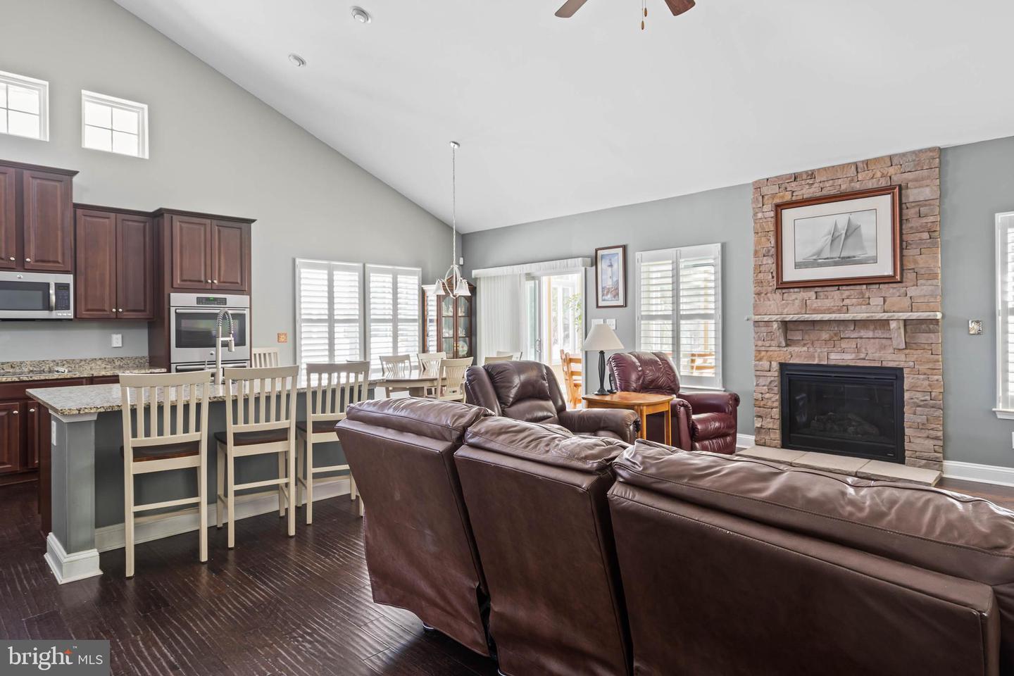 37391 Woods Run Property Photo 15