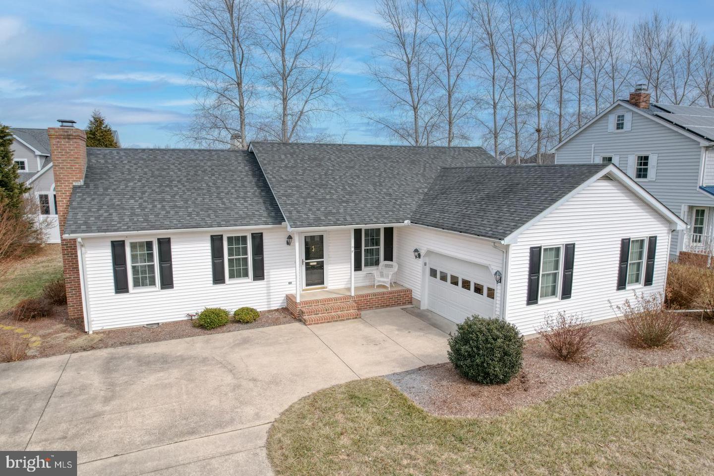 60 Bay Breeze Dr Property Photo