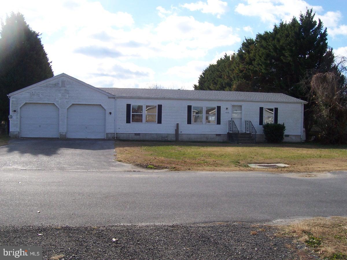 8552 Garden Ln Property Photo 1