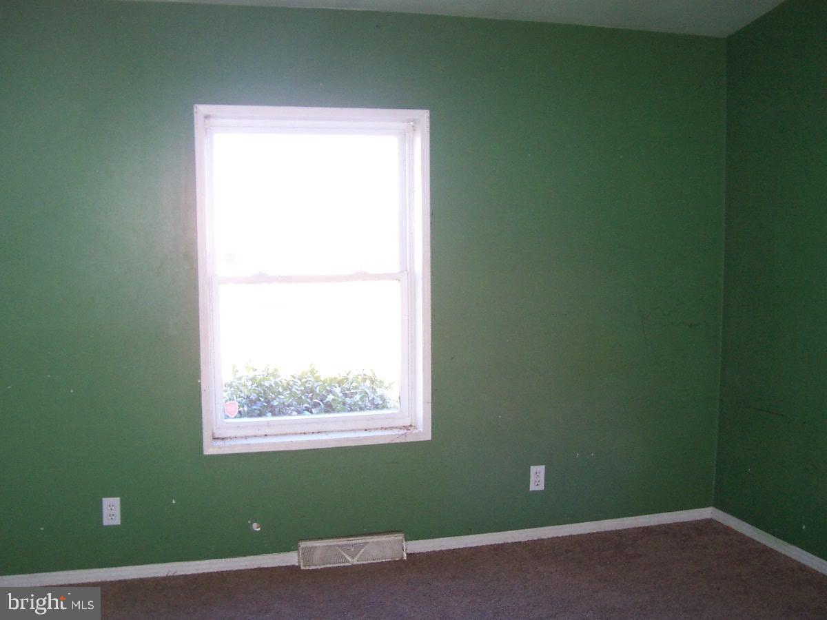 8552 Garden Ln Property Photo 8