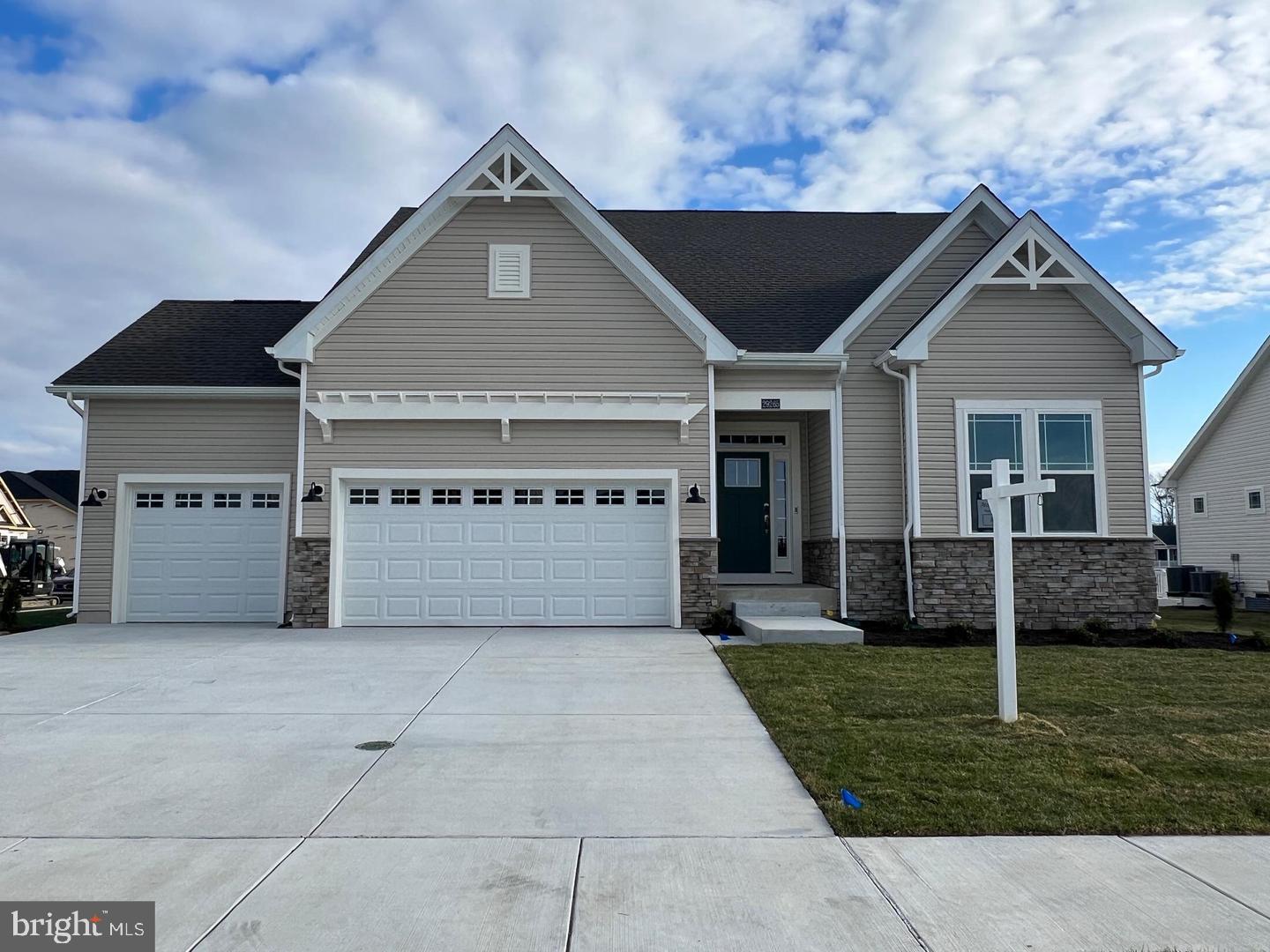 24119 Long Pond Dr Property Photo 1