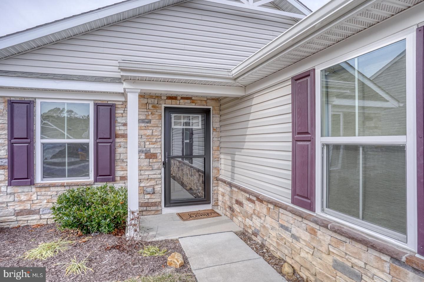 7619 Nine Patch Way Property Photo 3