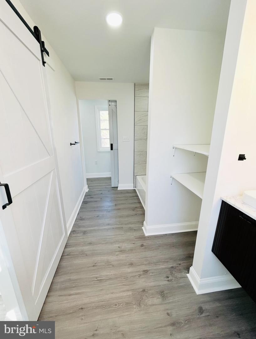 123 Market St Property Photo 37