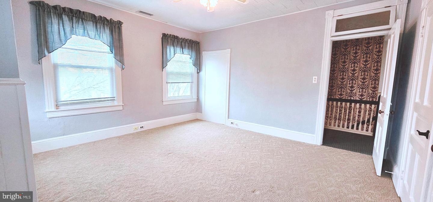 321 S Walnut St Property Photo 57