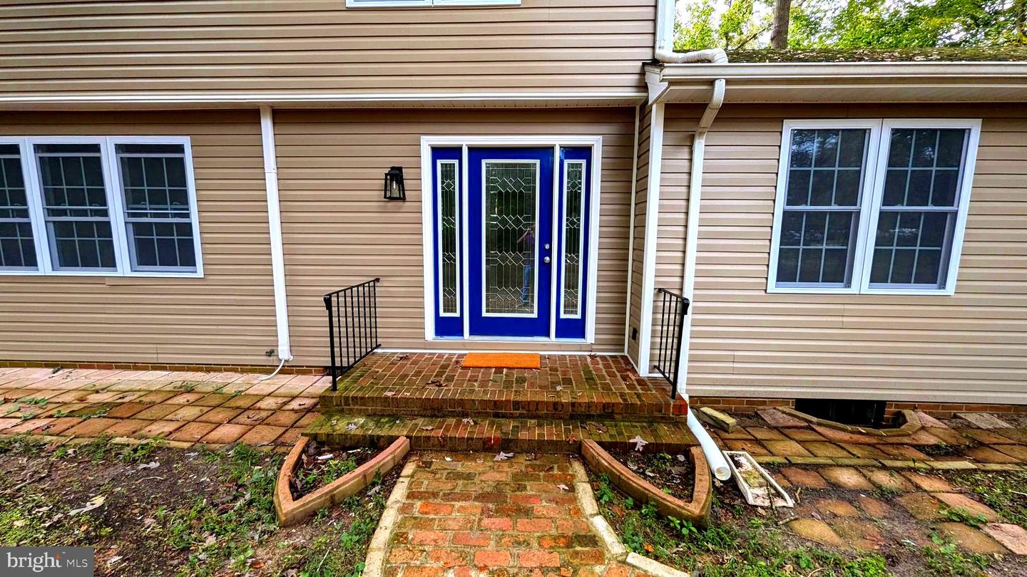 9616 N Shore Dr Property Photo 3