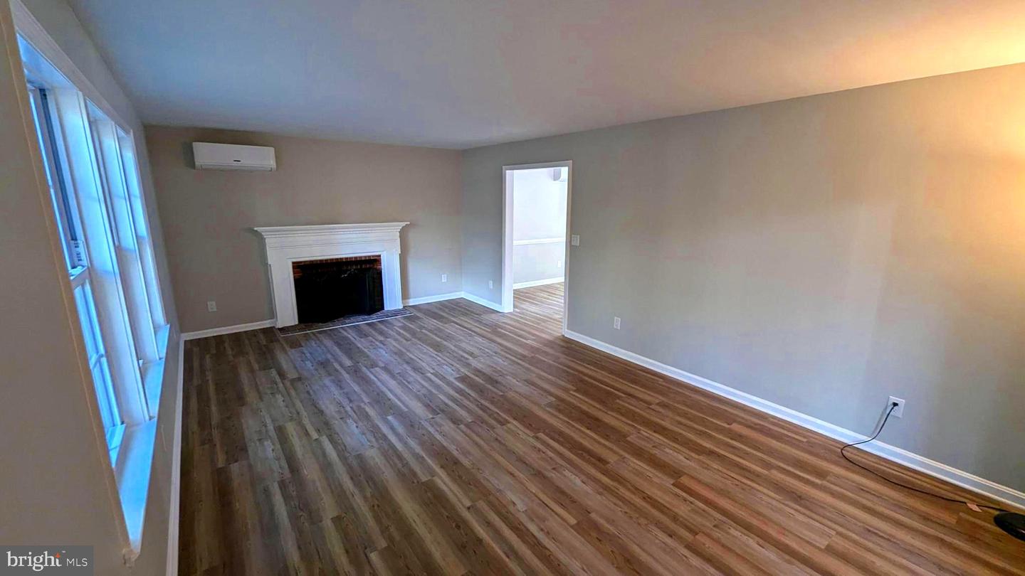 9616 N Shore Dr Property Photo 8