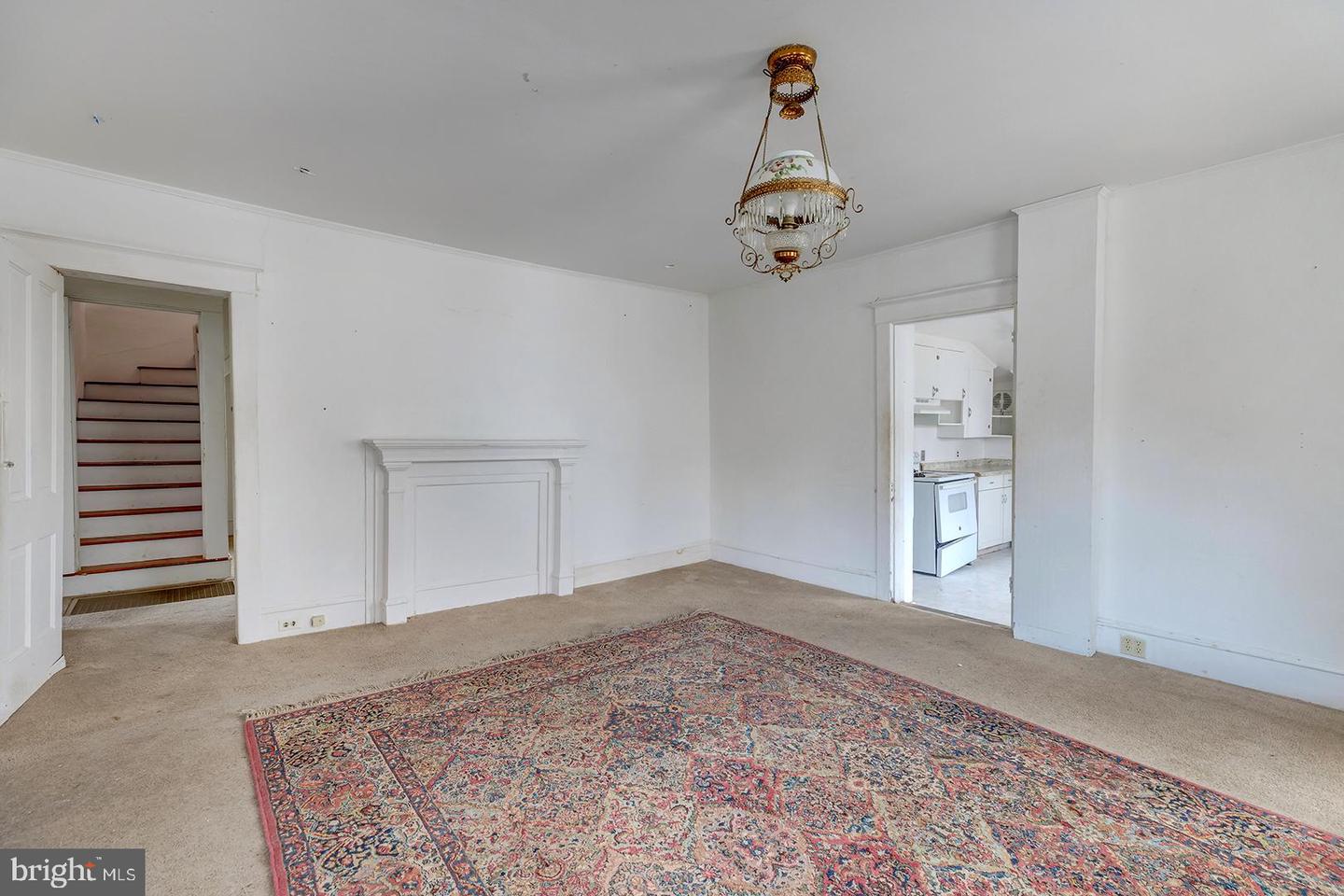 402 Pine St Property Photo 5