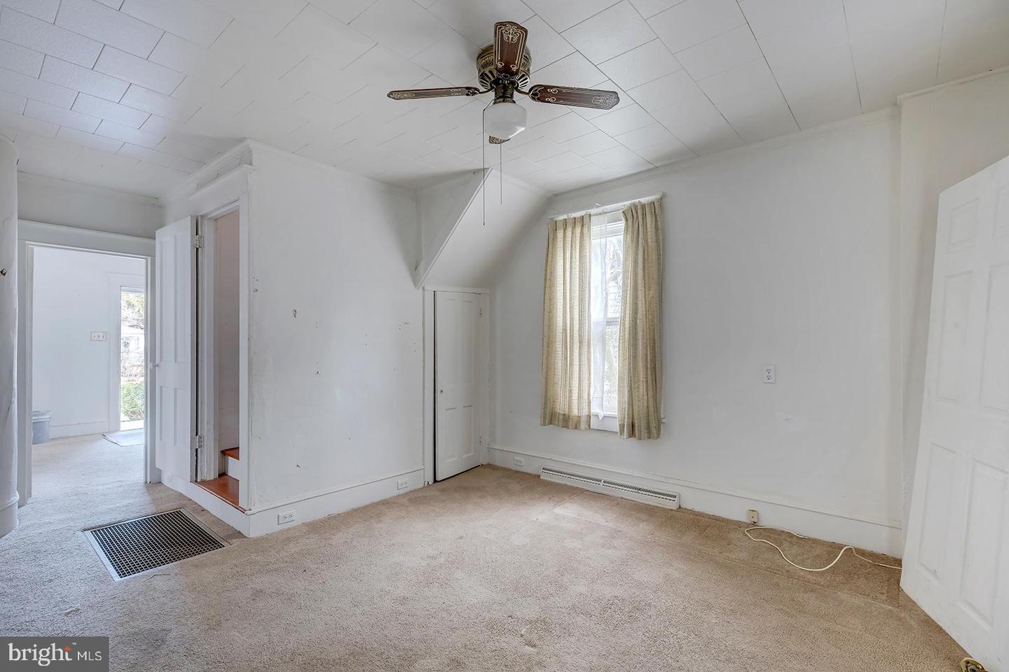 402 Pine St Property Photo 7